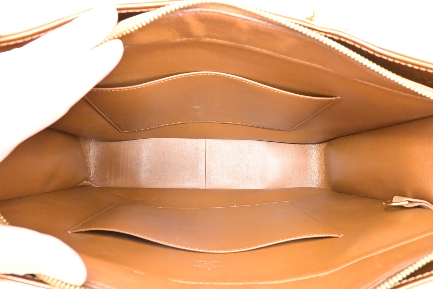 Louis Vuitton Columbus in Bronze Vernis Leather