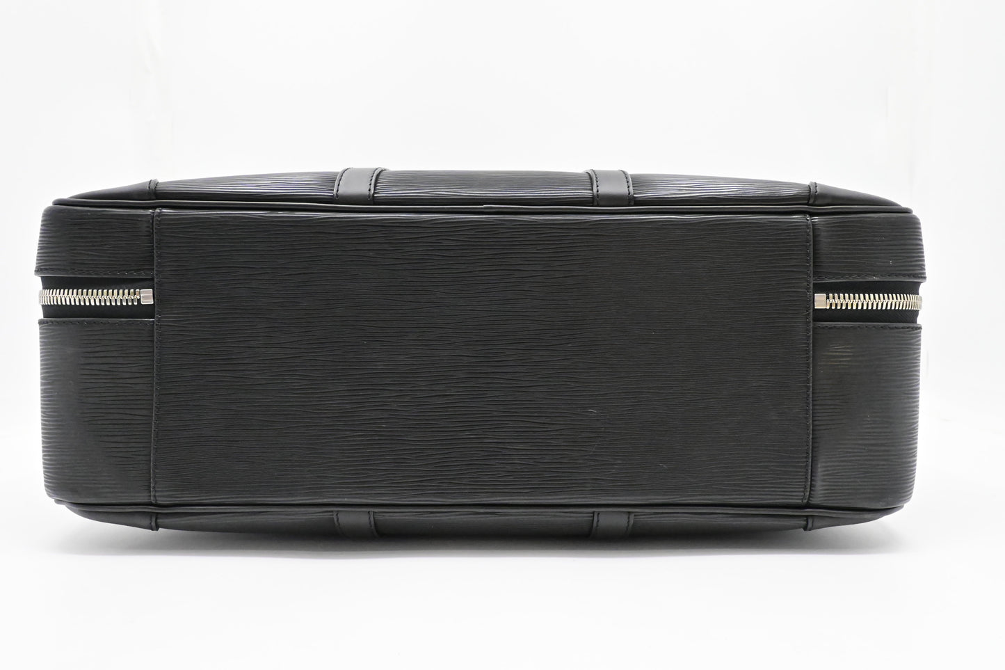 Louis Vuitton Sirius 45 in Black Epi Leather