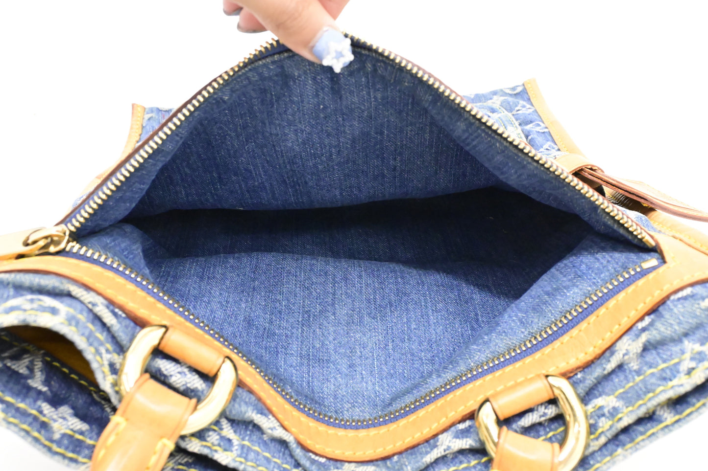 Louis Vuitton Sac Plat in Monogram Denim