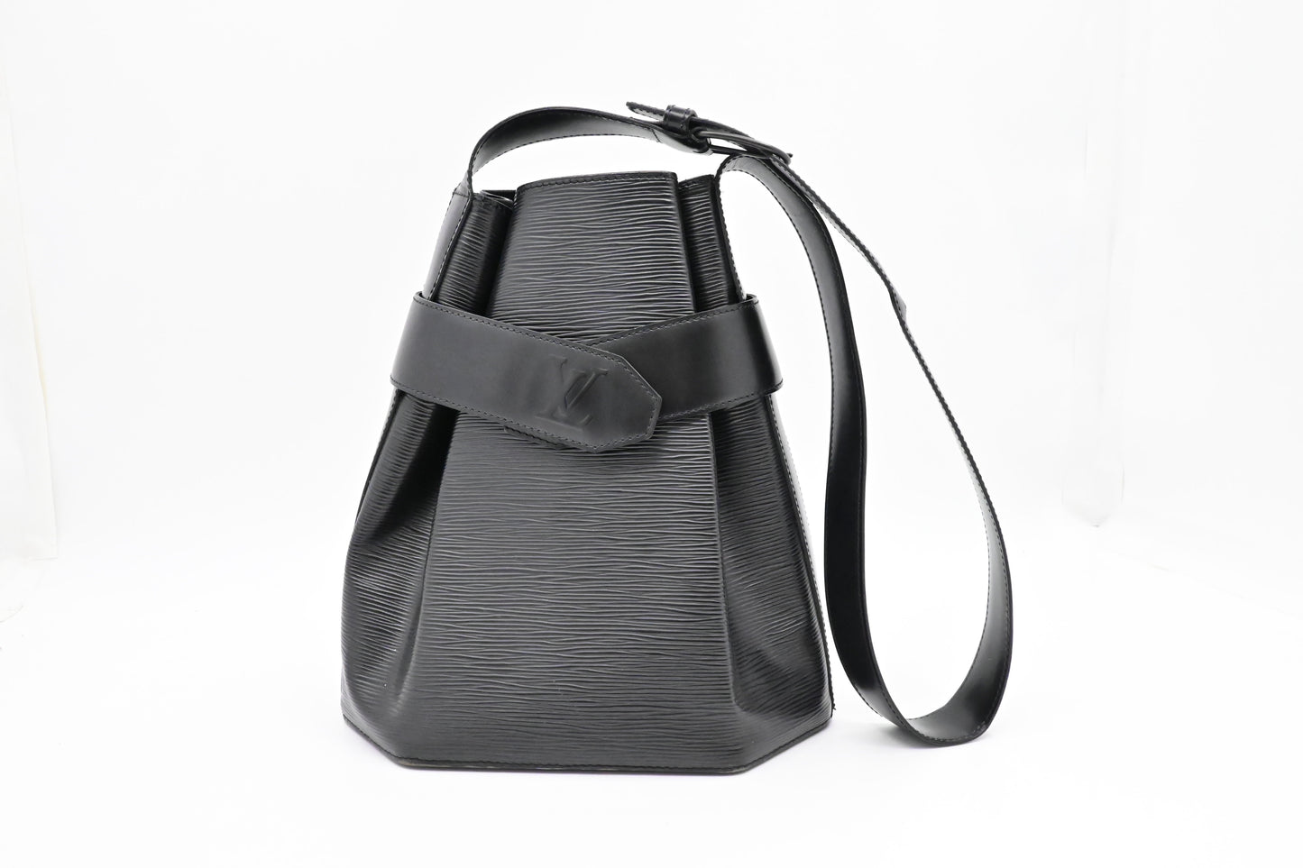 Louis Vuitton Sac de Paul in Black Epi Leather