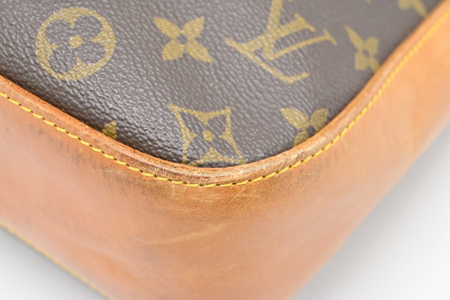 Louis Vuitton Bagatelle in Monogram Canvas