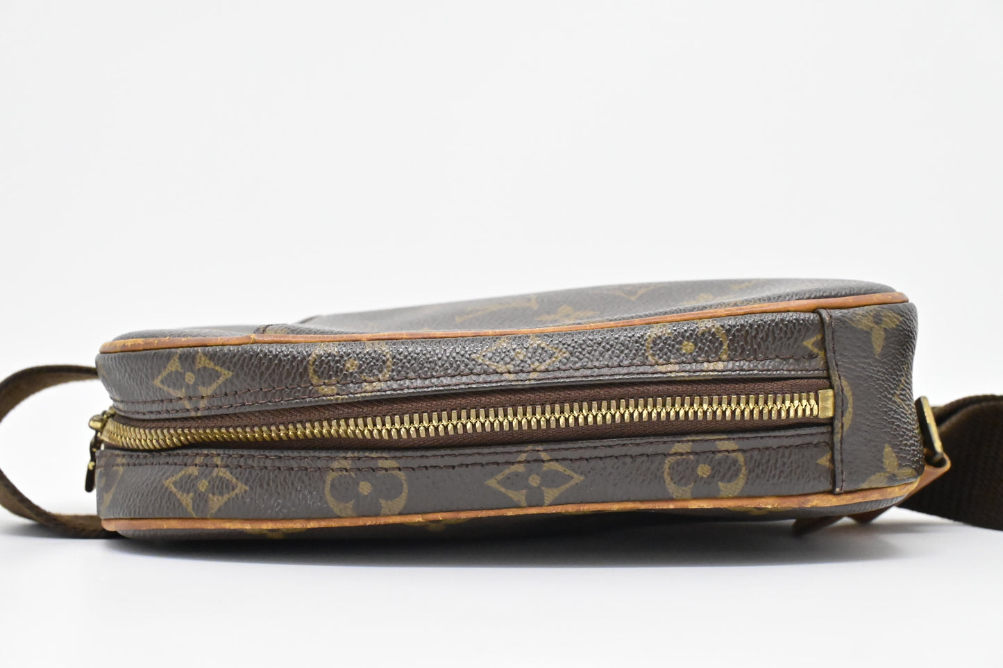 Louis Vuitton Pochette Gange in Monogram Canvas