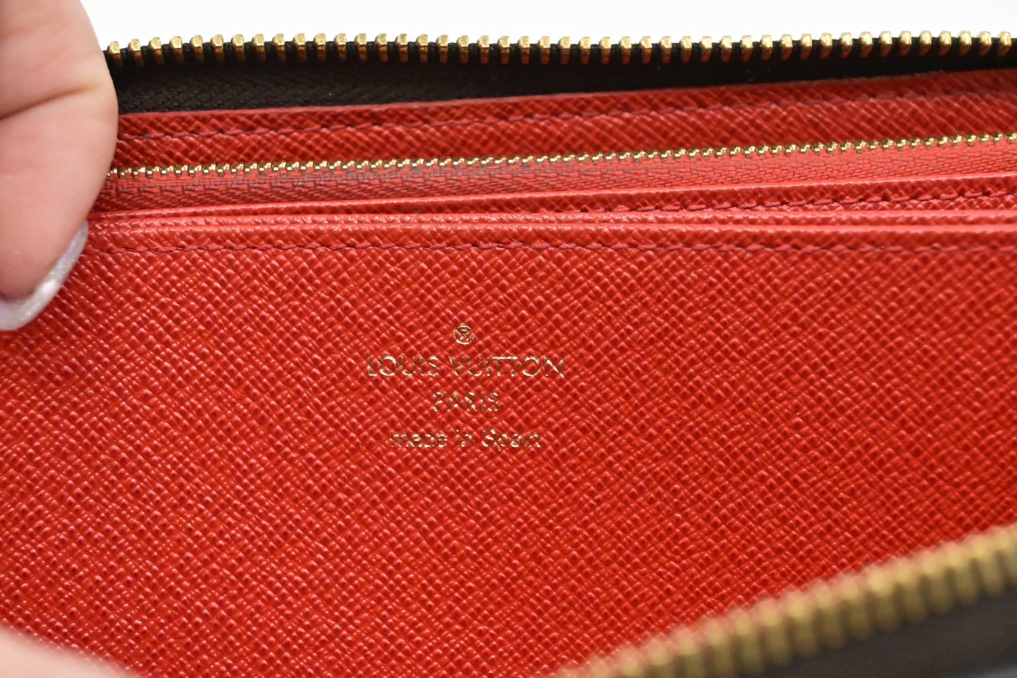 Louis Vuitton Long Zippy Wallet in Monogram Canvas