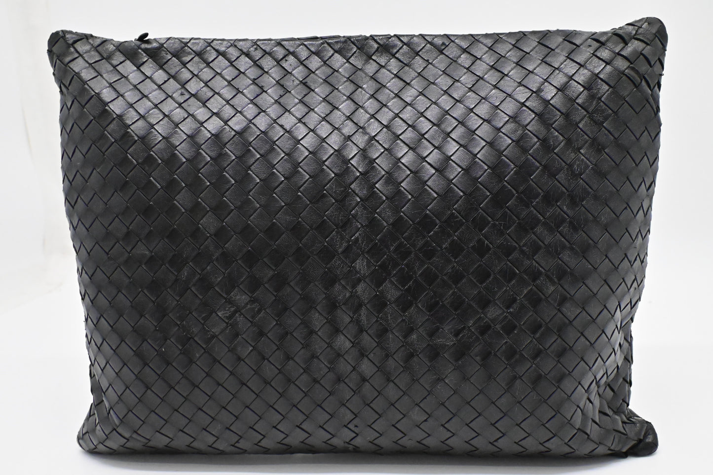 Bottega Veneta Pouch in Black Intrecciato Leather