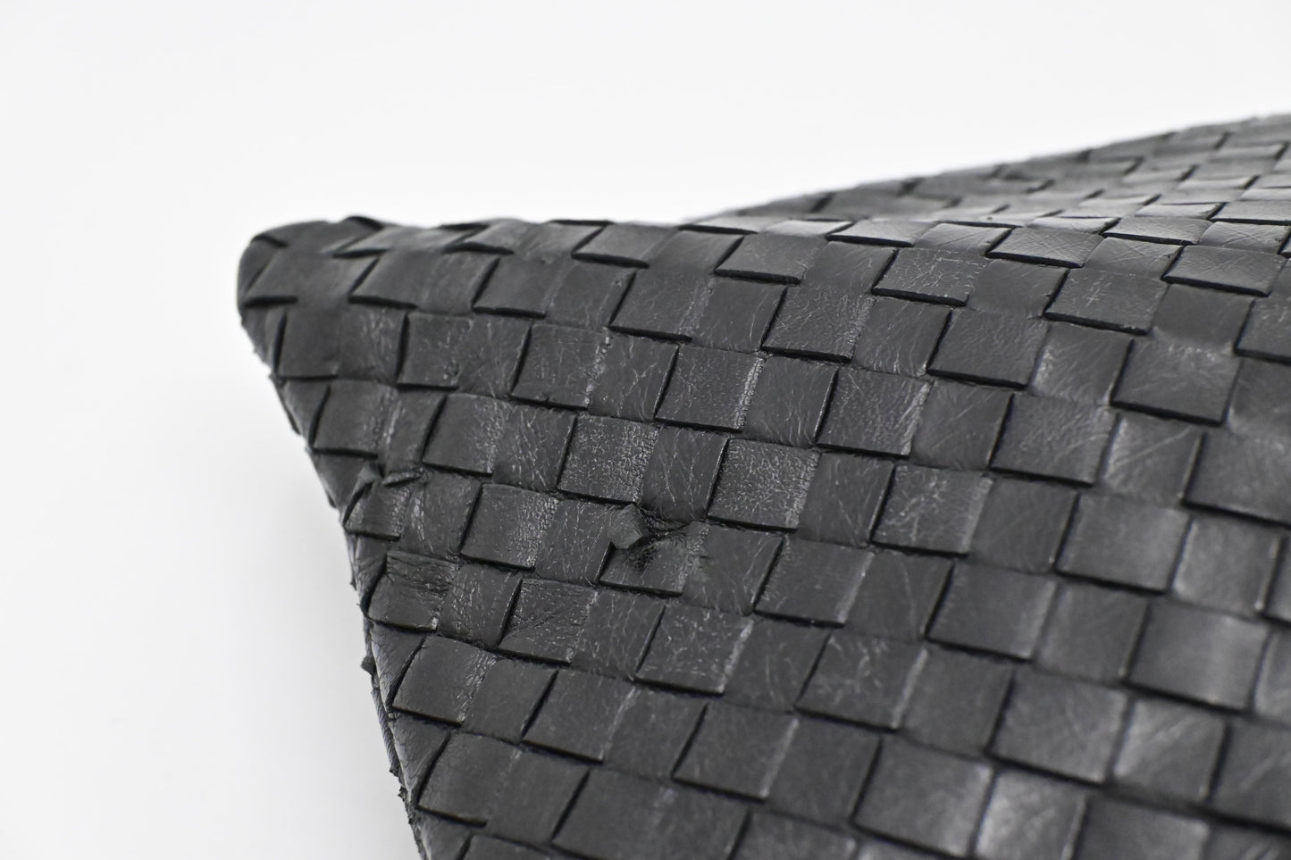 Bottega Veneta Pouch in Black Intrecciato Leather