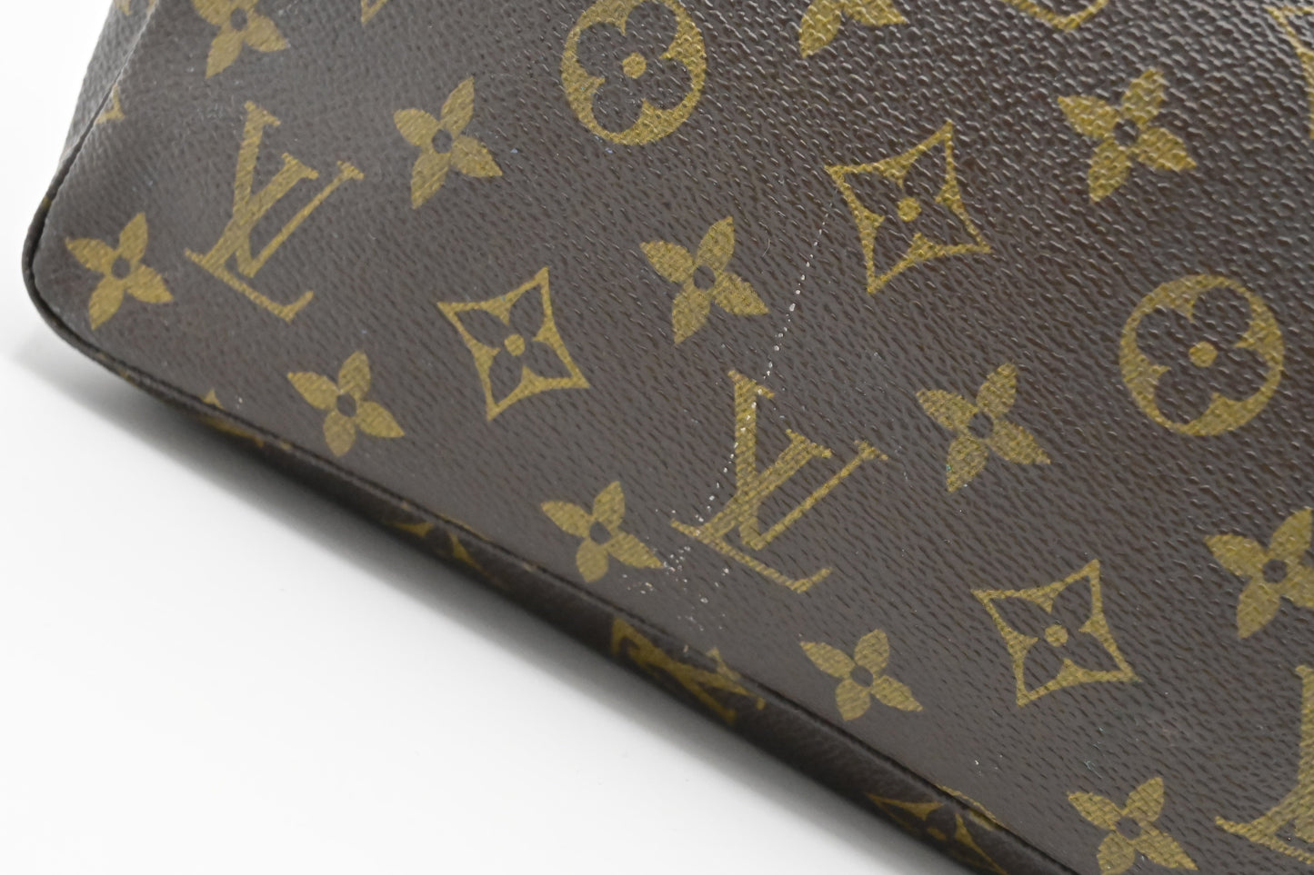 Louis Vuitton Trousse 23 in Monogram Canvas