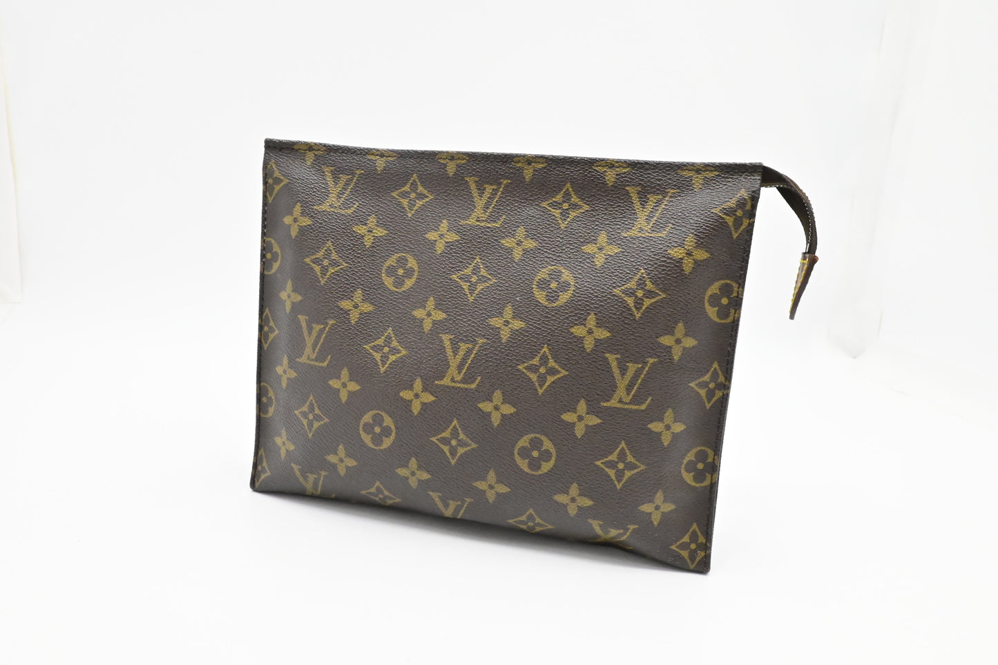 Louis Vuitton Toiletry 26 in Monogram Canvas