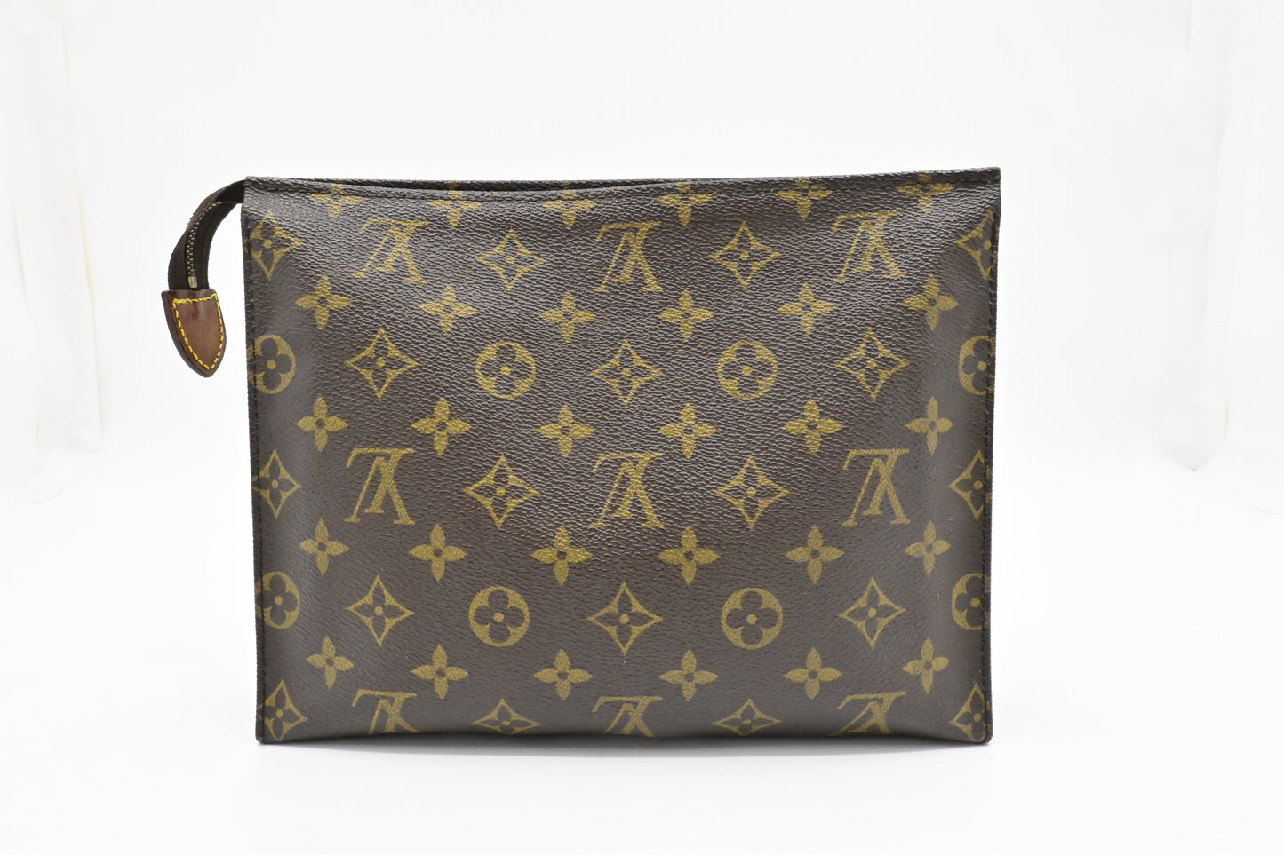 Louis Vuitton Toiletry 26 in Monogram Canvas