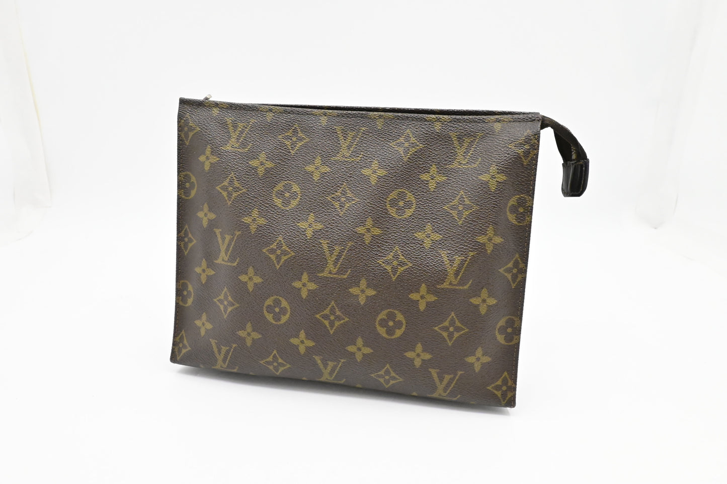 Louis Vuitton Toiletry 26 in Monogram Canvas