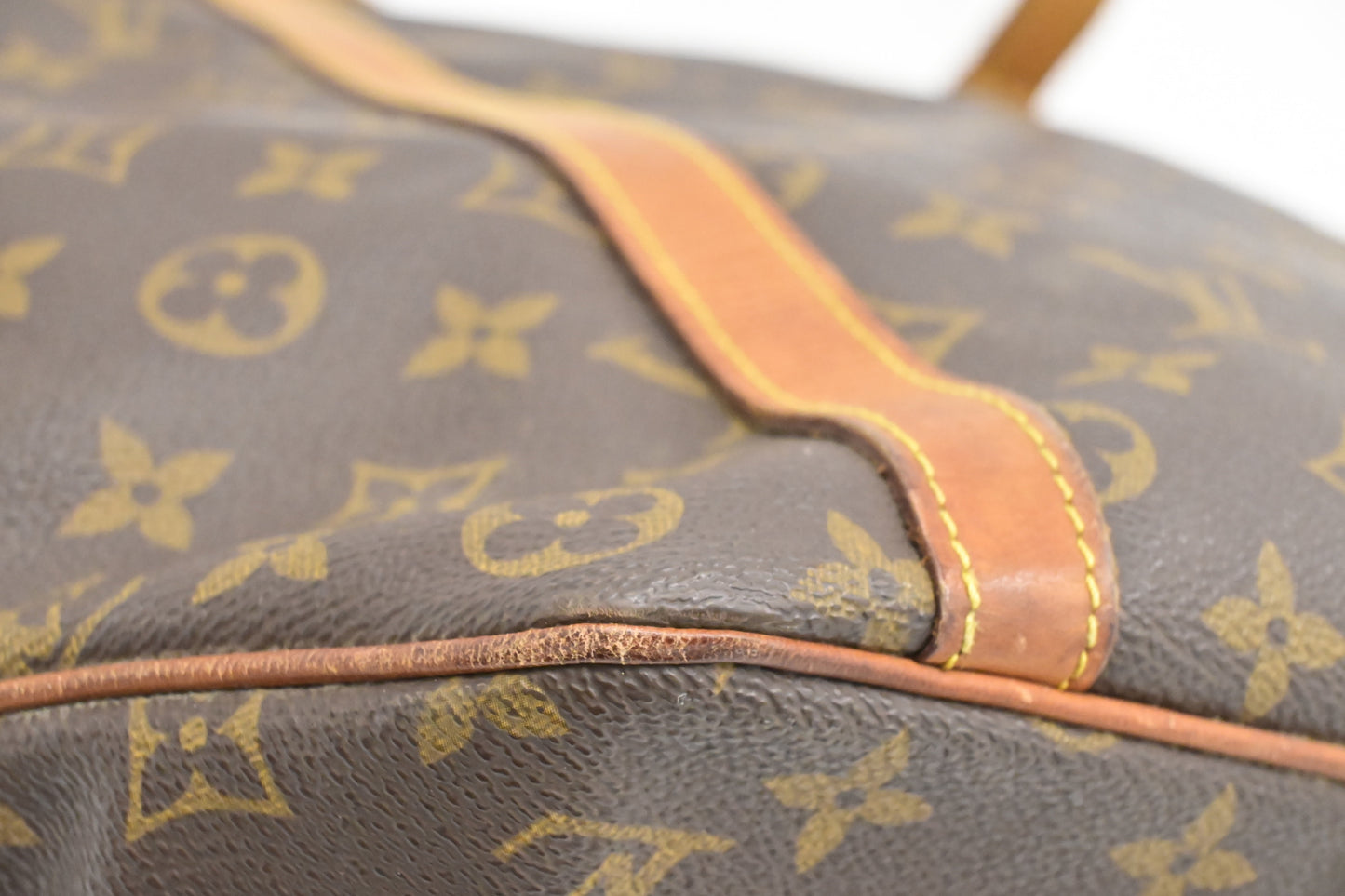 Louis Vuitton Sac Shopping 48 in Monogram Canvas