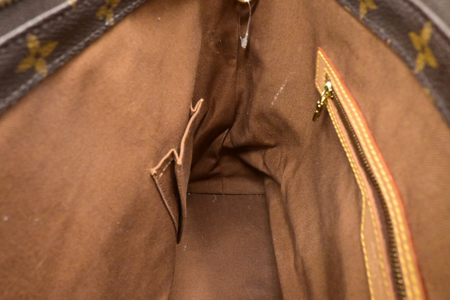 Louis Vuitton Cabas Mezzo in Monogram Canvas