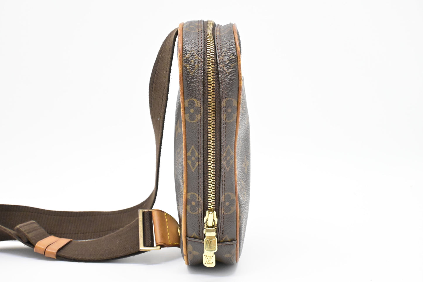 Louis Vuitton Pochette Gange in Monogram Canvas