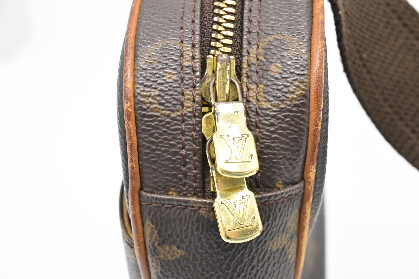 Louis Vuitton Pochette Gange in Monogram Canvas