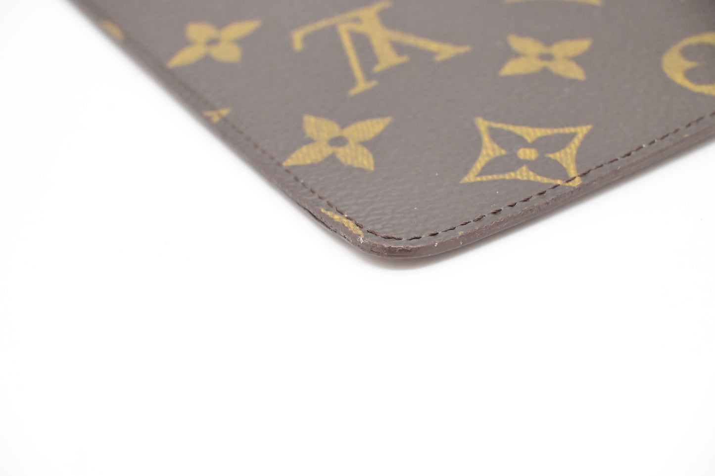 Louis Vuitton Agenda MM in Monogram Canvas