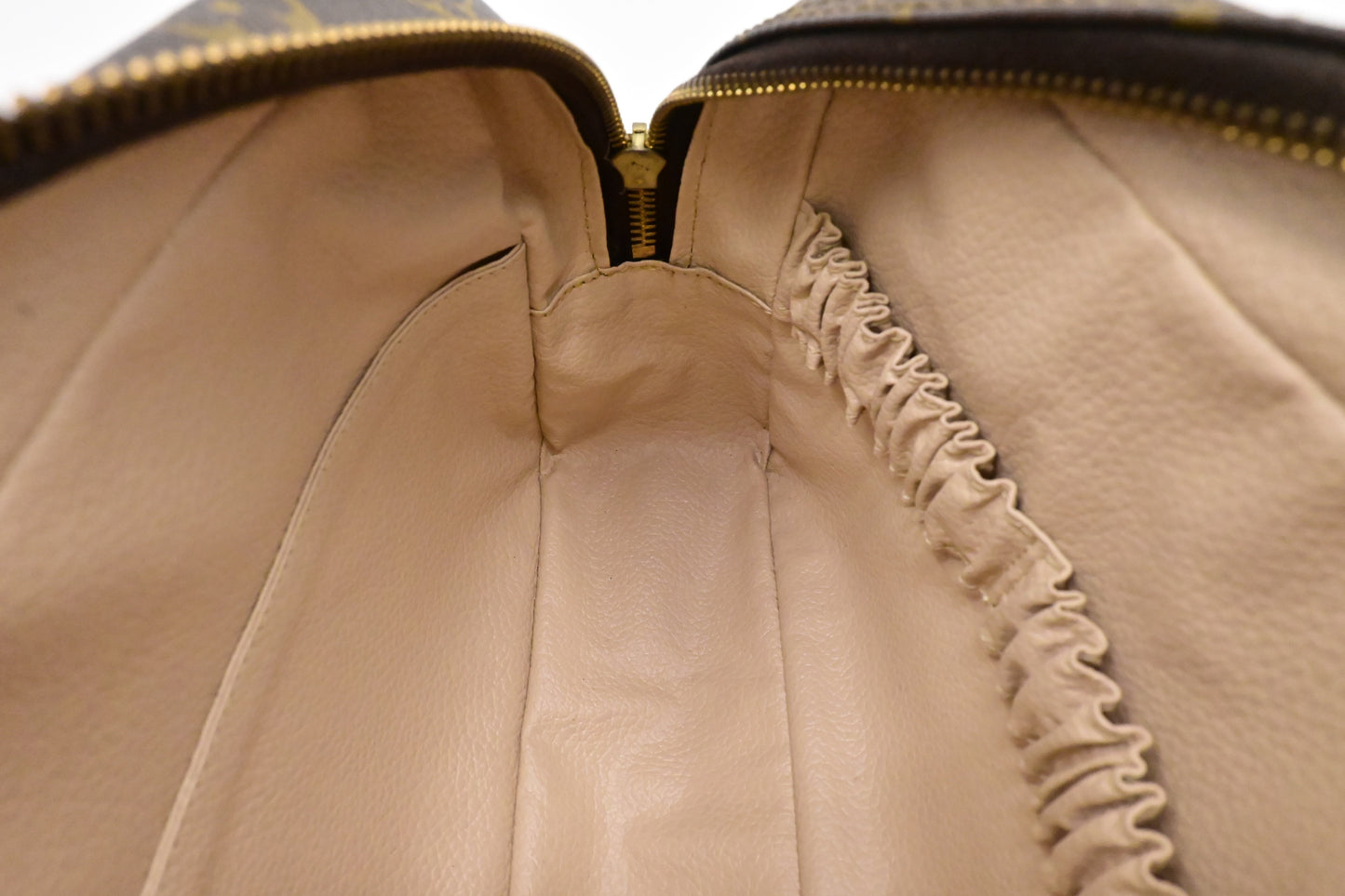 Louis Vuitton Trousse 28 in Monogram Canvas