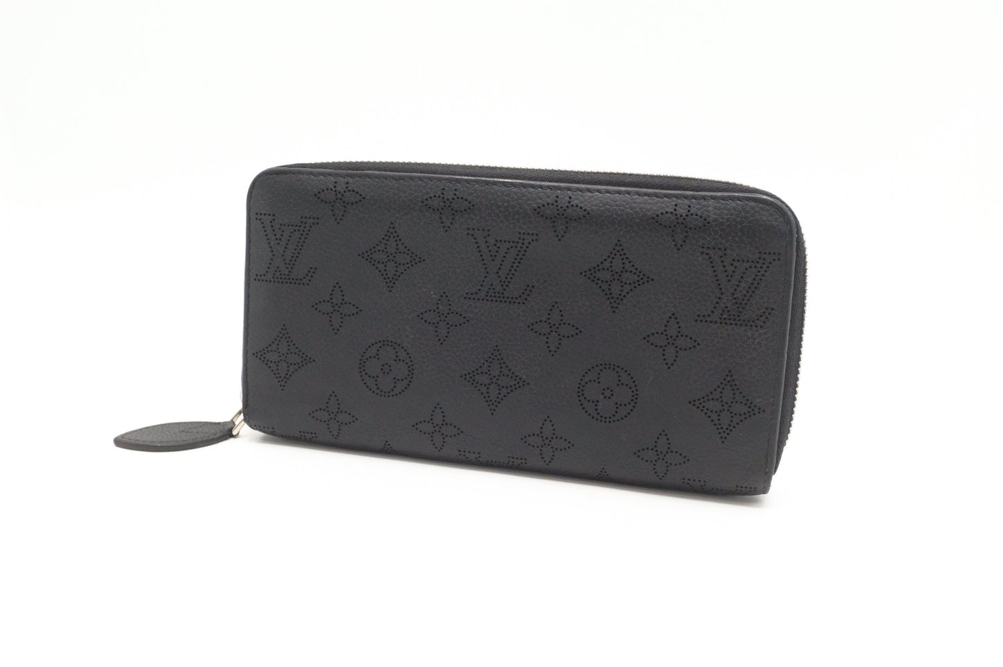 Louis Vuitton Zippy Wallet in Black Mahina Leather