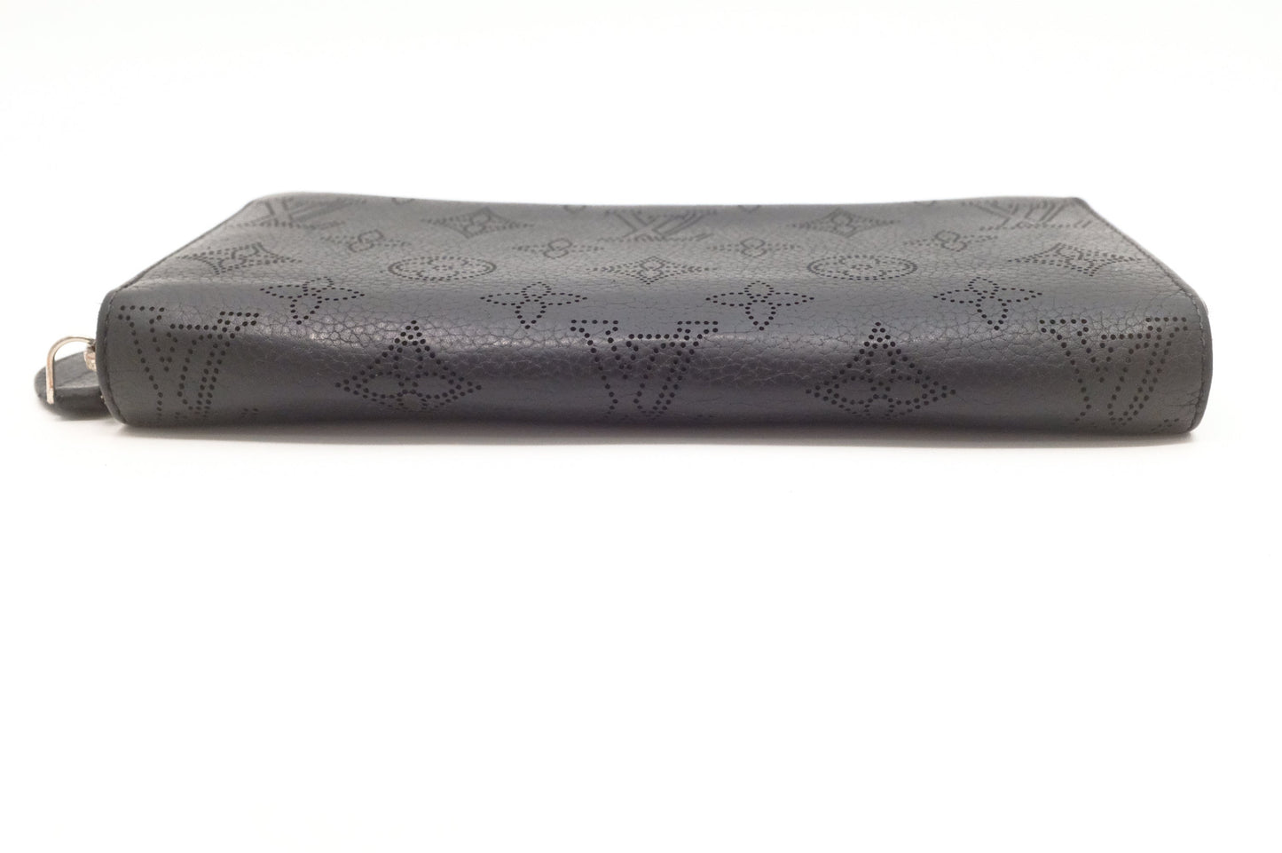 Louis Vuitton Zippy Wallet in Black Mahina Leather