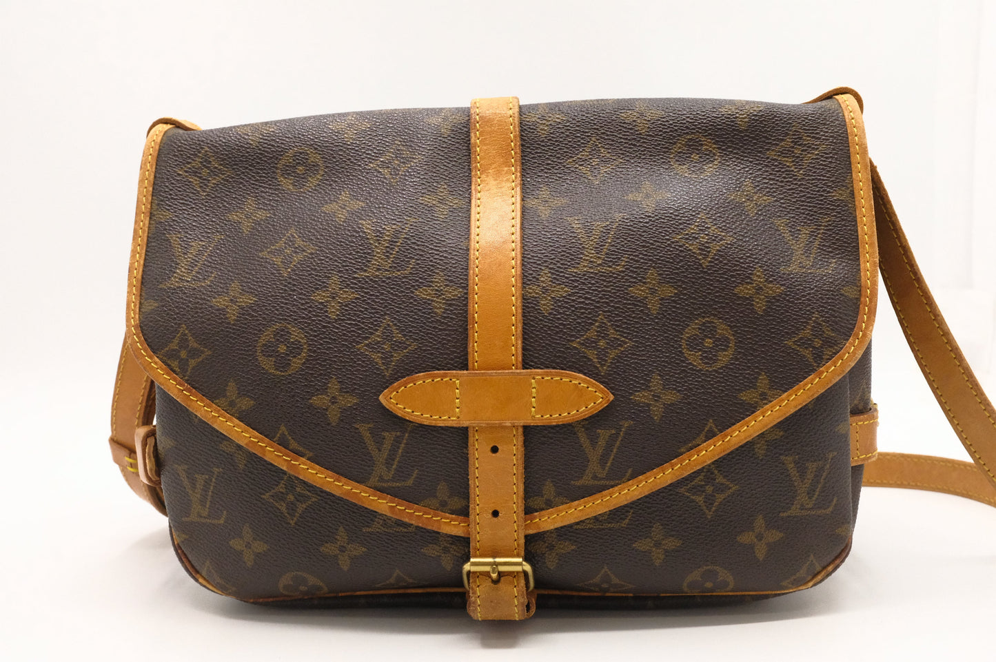 Louis Vuitton Saumur 30 in Monogram Canvas