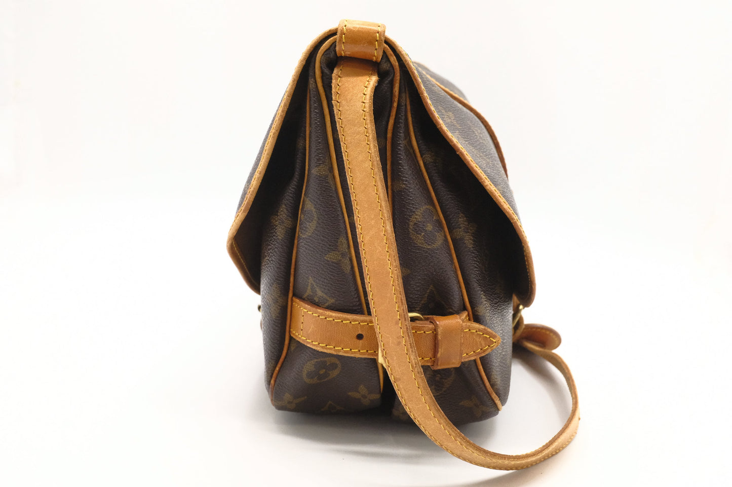 Louis Vuitton Saumur 30 in Monogram Canvas