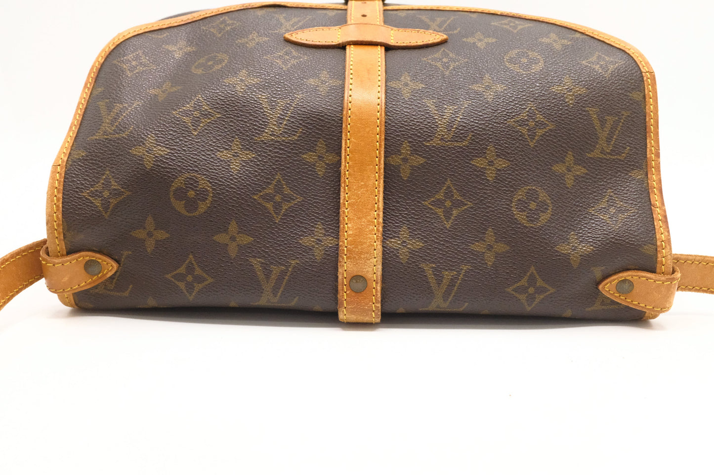 Louis Vuitton Saumur 30 in Monogram Canvas