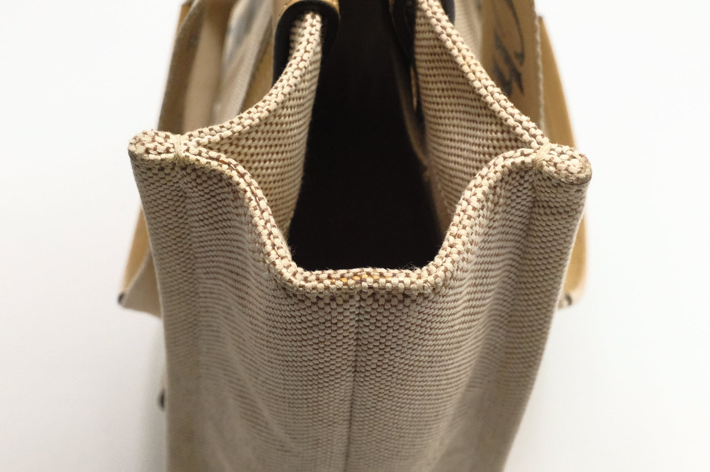 Chloe Woody Medium Tote in Beige Canvas