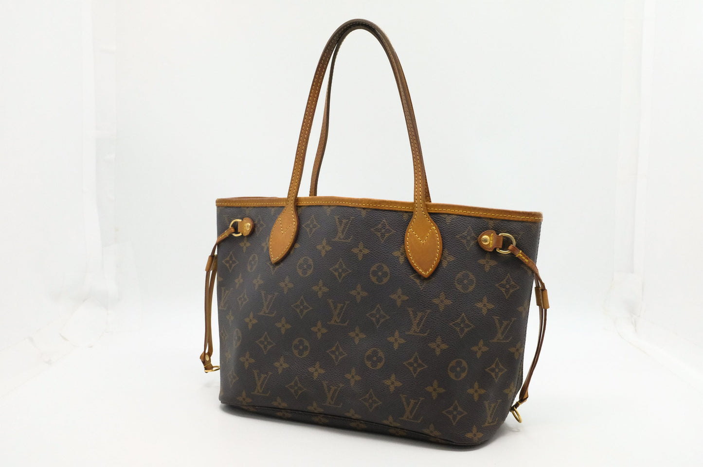 Louis Vuitton Neverfull PM in Monogram Canvas