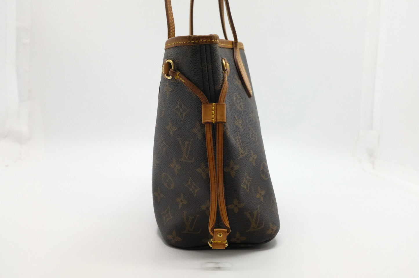 Louis Vuitton Neverfull PM in Monogram Canvas