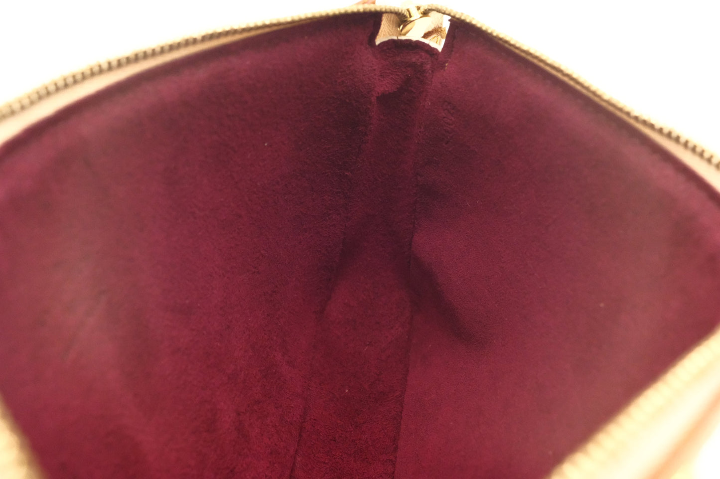 Louis Vuitton Pochette Accessoires in White Multicolor Monogram Canvas