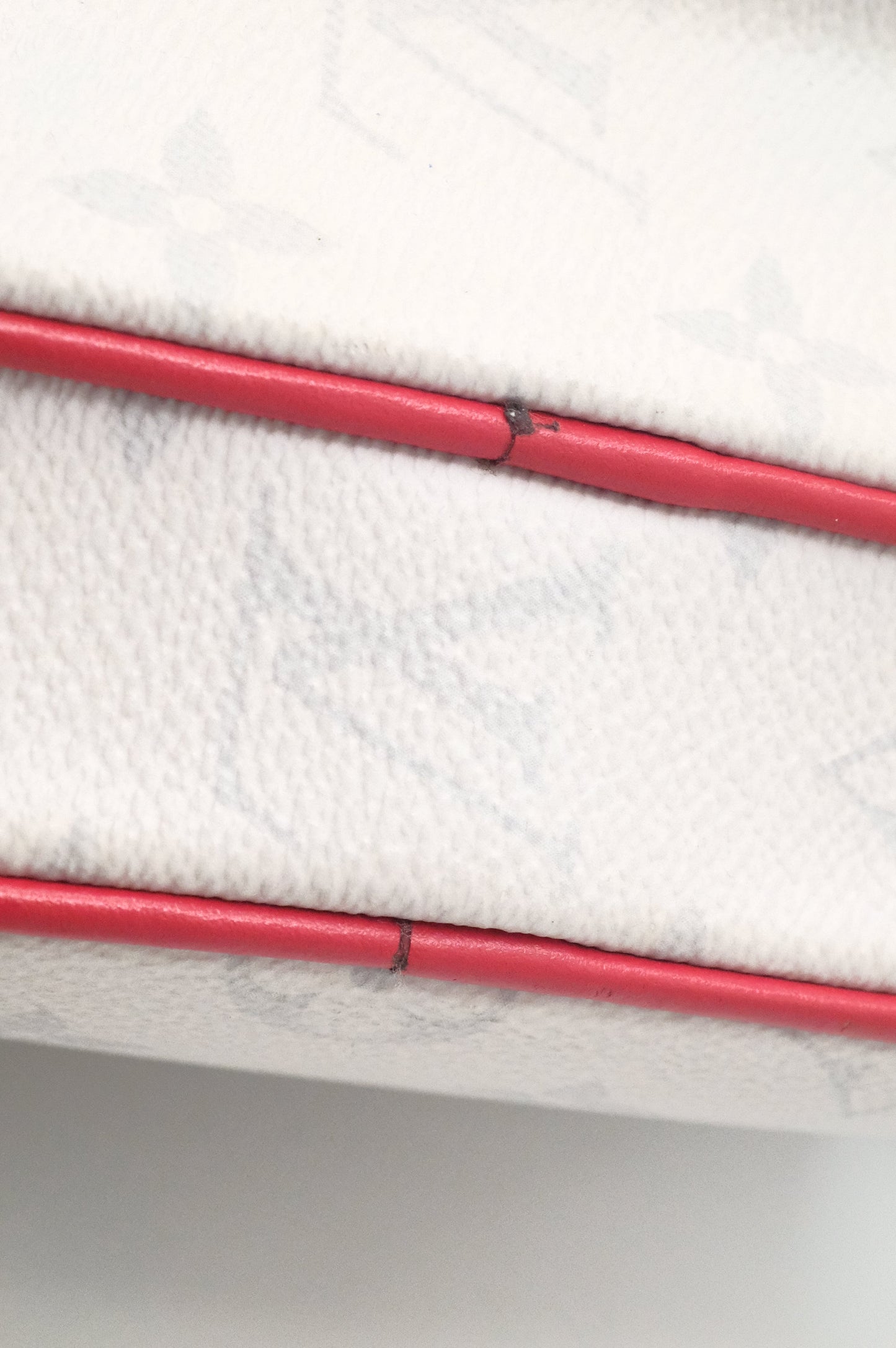 Louis Vuitton x NBA Nil Messenger Bag in Antarctica Monogram Canvas
