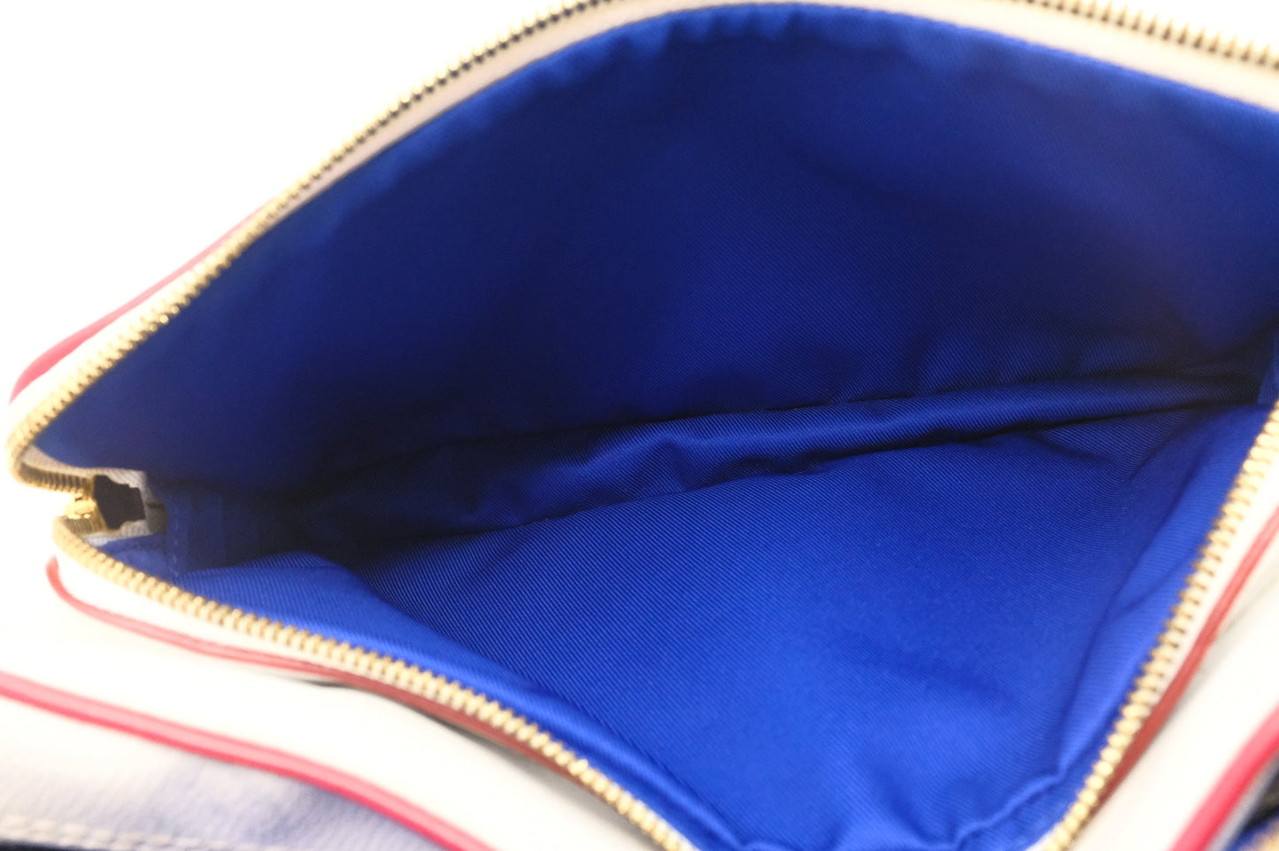 Louis Vuitton x NBA Nil Messenger Bag in Antarctica Monogram Canvas