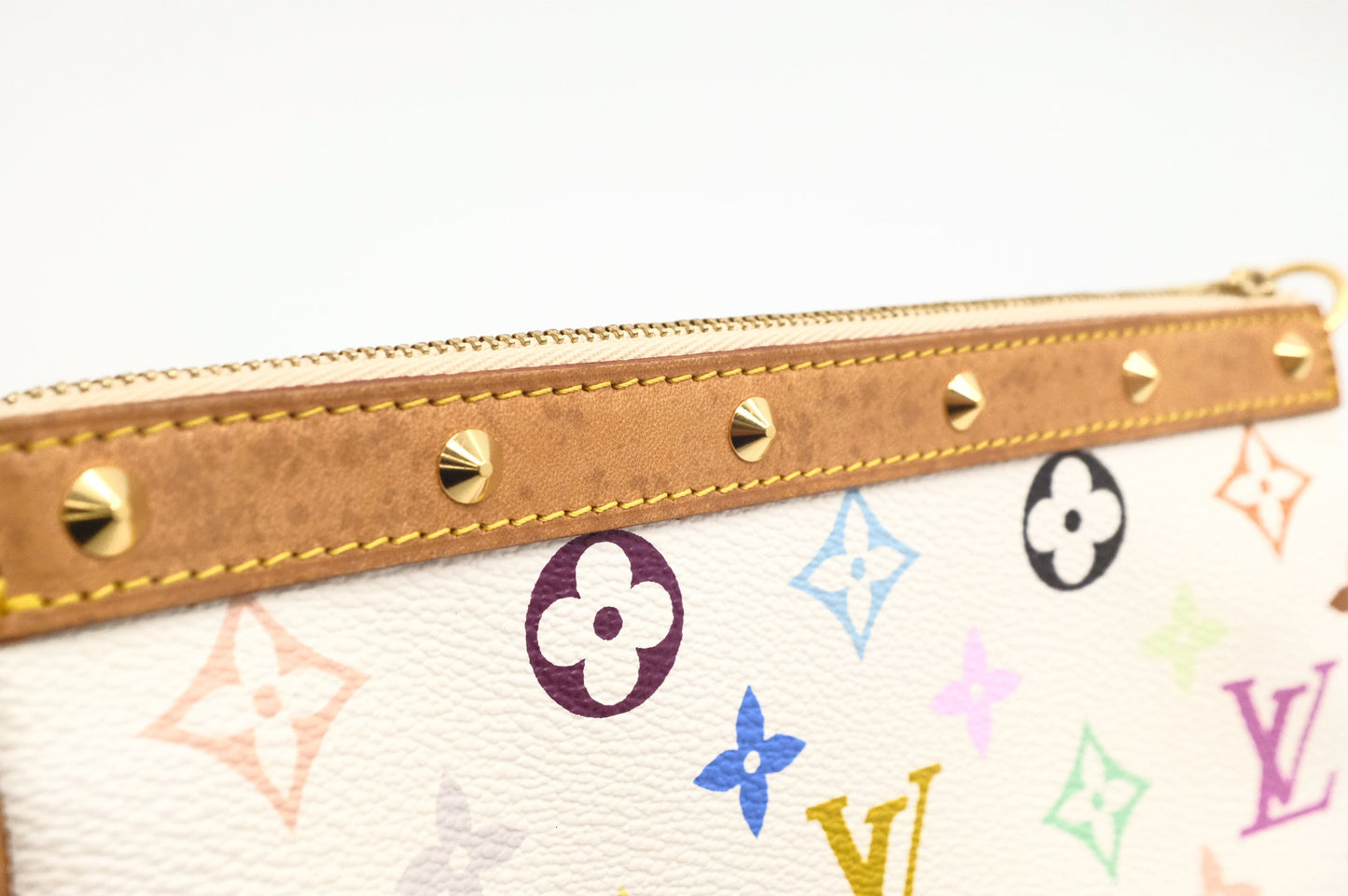 Louis Vuitton Pochette Accessoires in White Multicolor Monogram Canvas