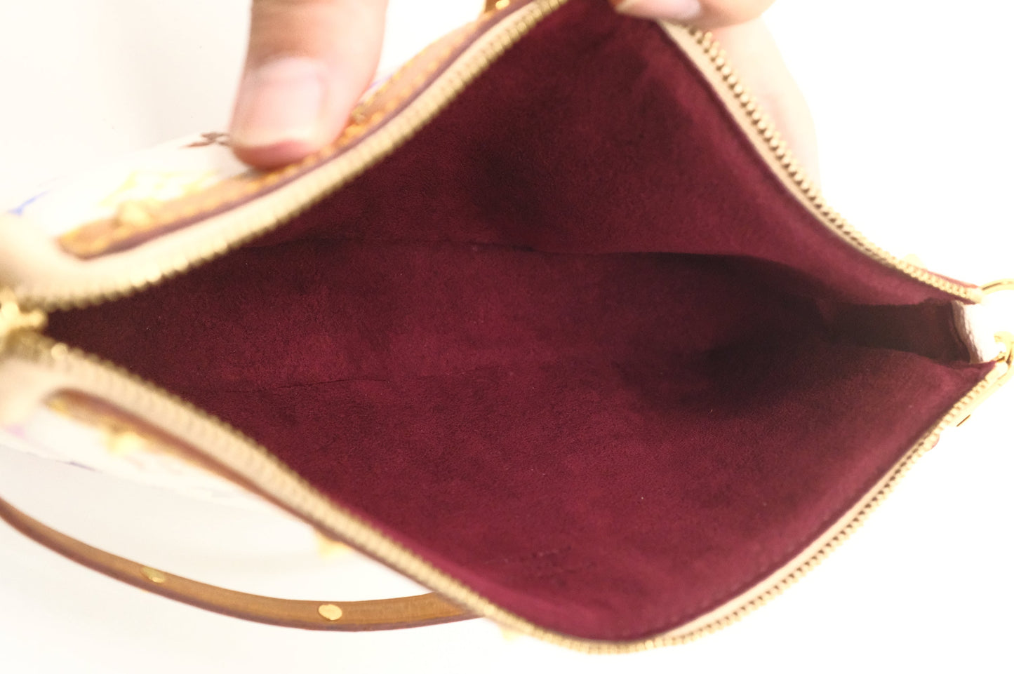 Louis Vuitton Pochette Accessoires in White Multicolor Monogram Canvas
