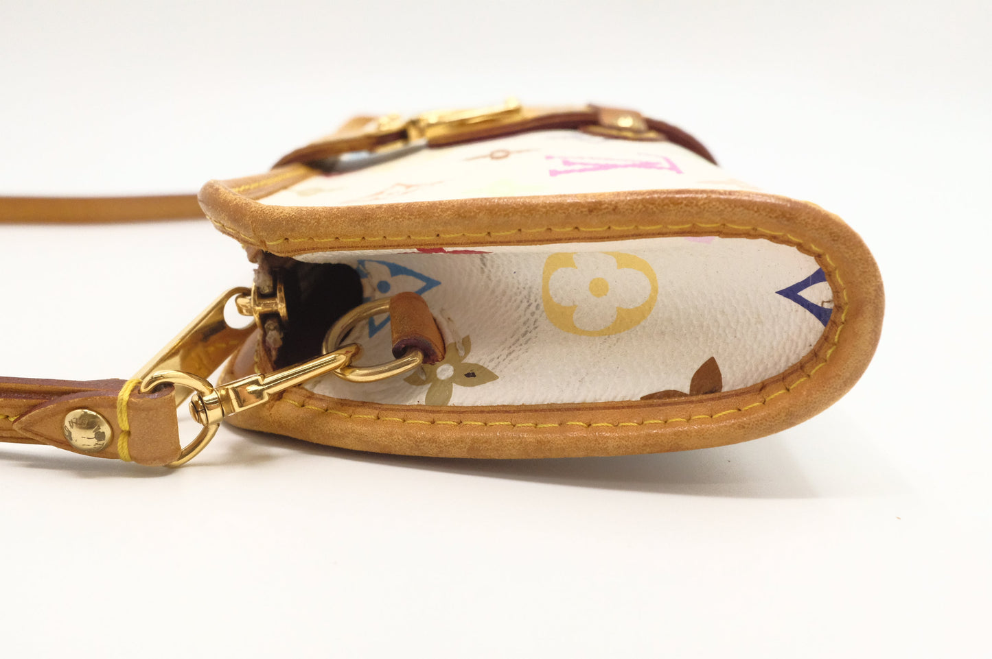 Louis Vuitton Shirley in White Multicolor Canvas