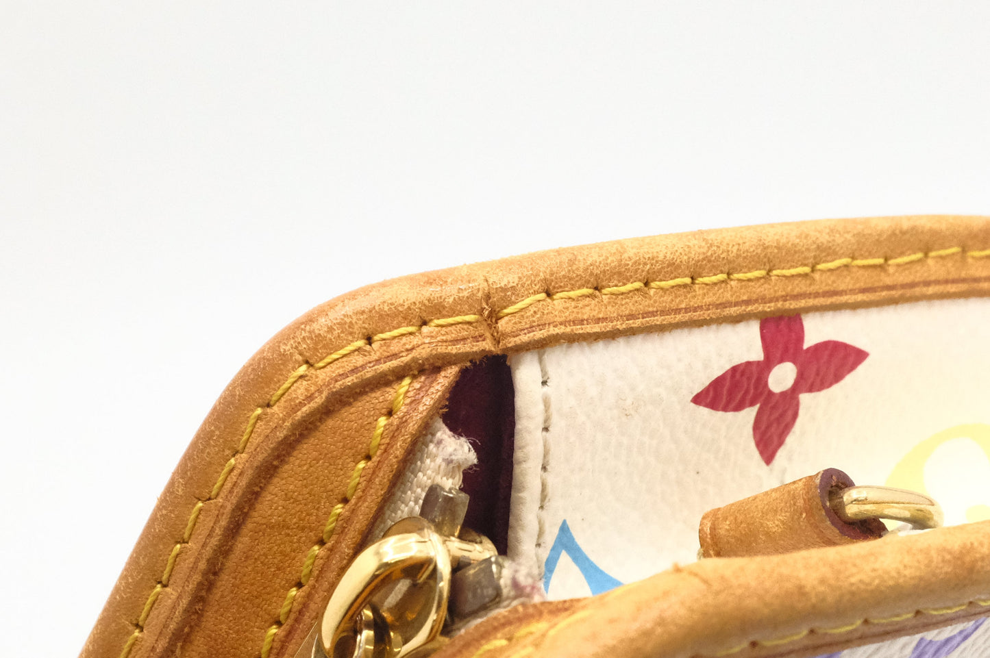 Louis Vuitton Shirley in White Multicolor Canvas