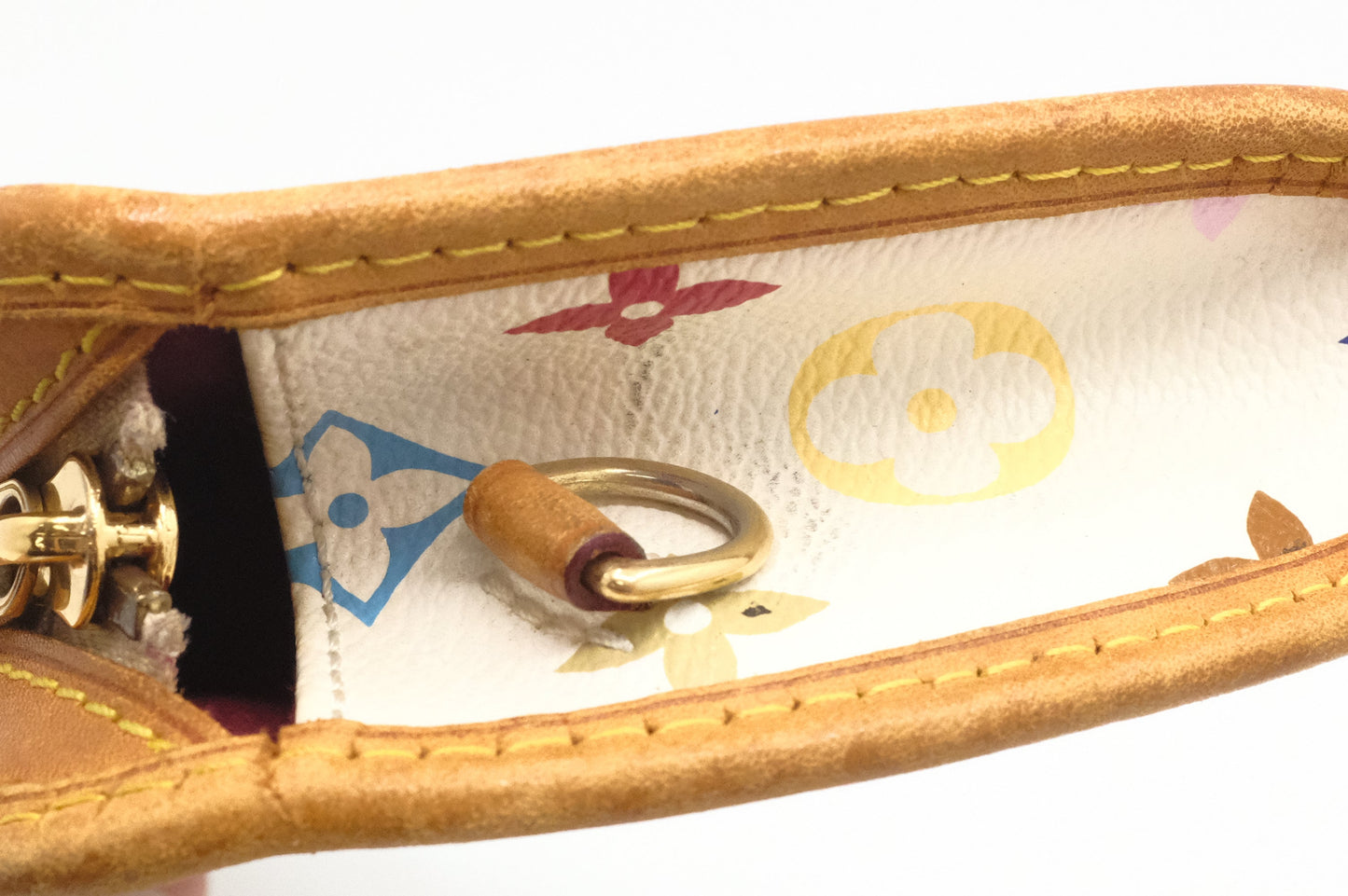 Louis Vuitton Shirley in White Multicolor Canvas