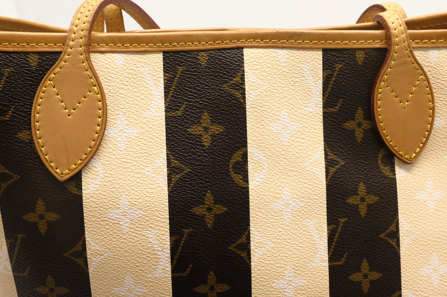 Louis Vuitton Neverfull MM in Rayures Monogram Canvas