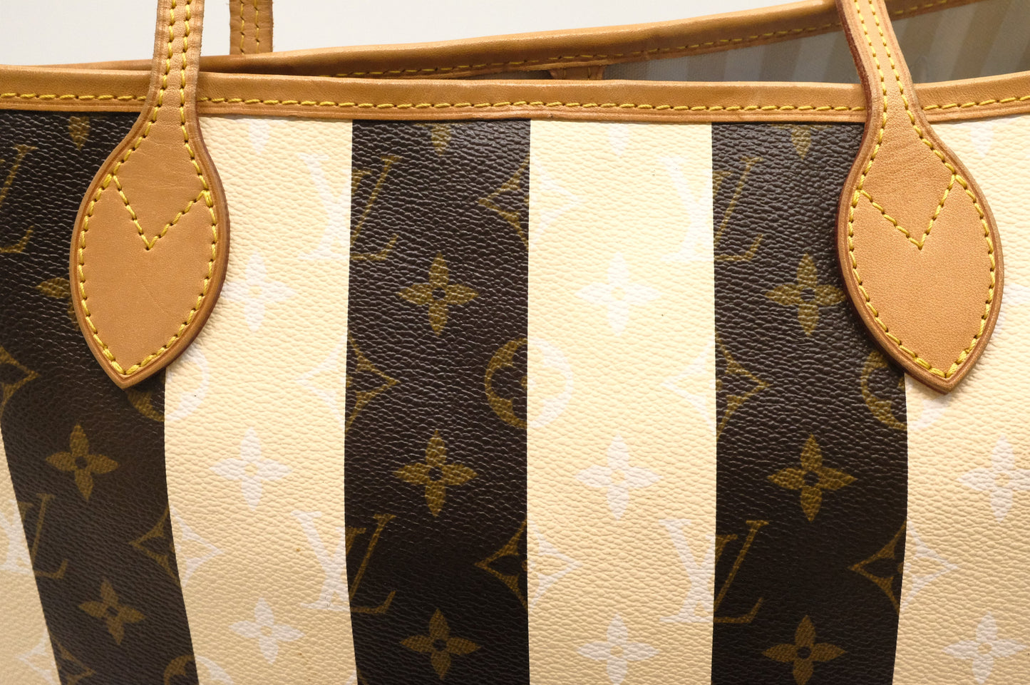 Louis Vuitton Neverfull MM in Rayures Monogram Canvas