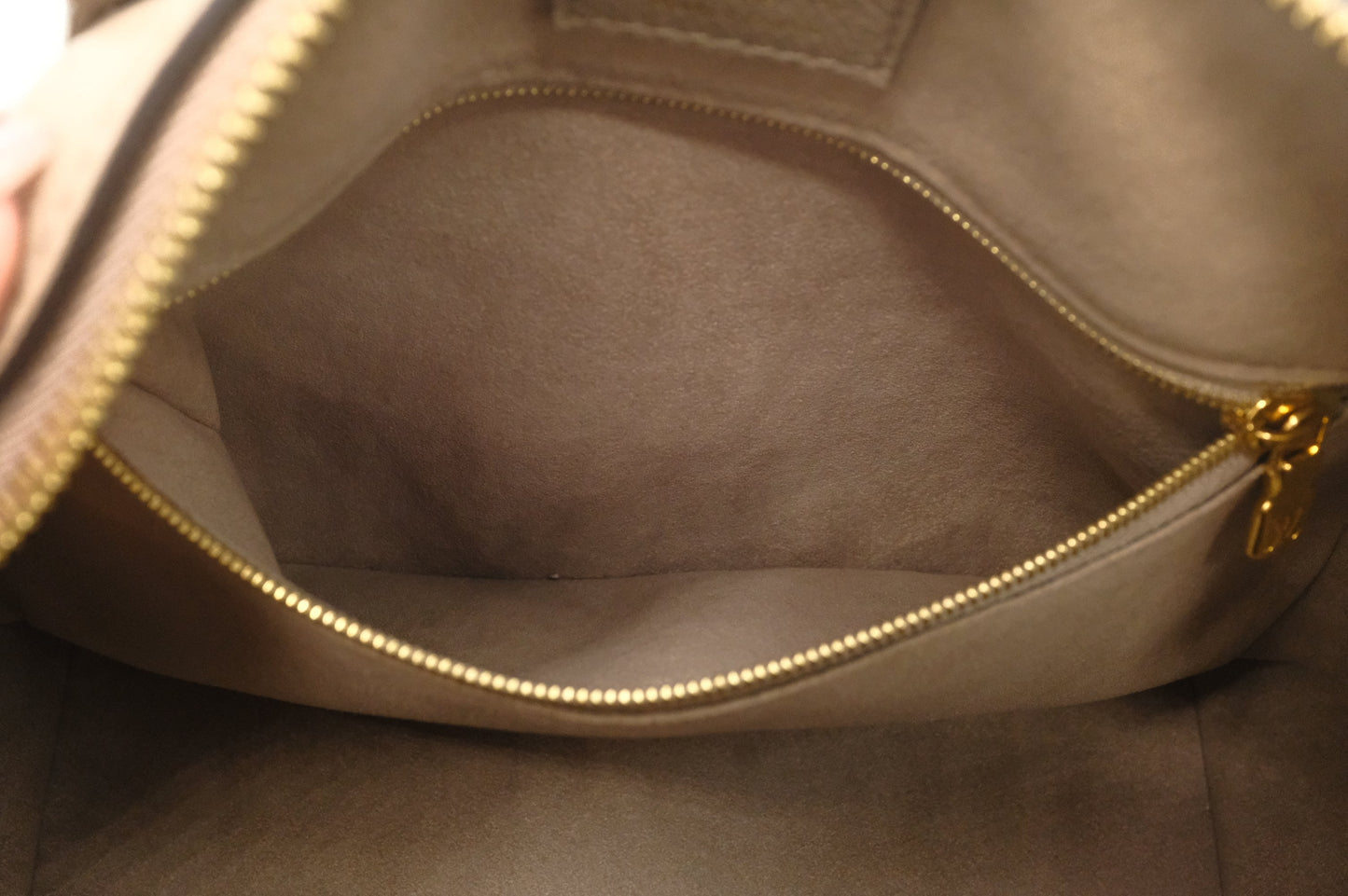 Louis Vuitton Speedy 25 Bandouliere in Turtledove Empreinte Leather