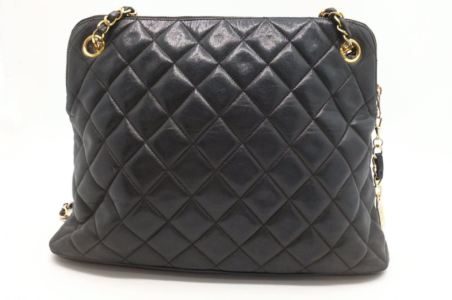 Chanel Shoulder Bag in Black Mattelassé Leather