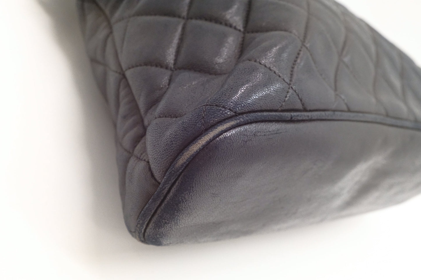 Chanel Shoulder Bag in Black Mattelassé Leather