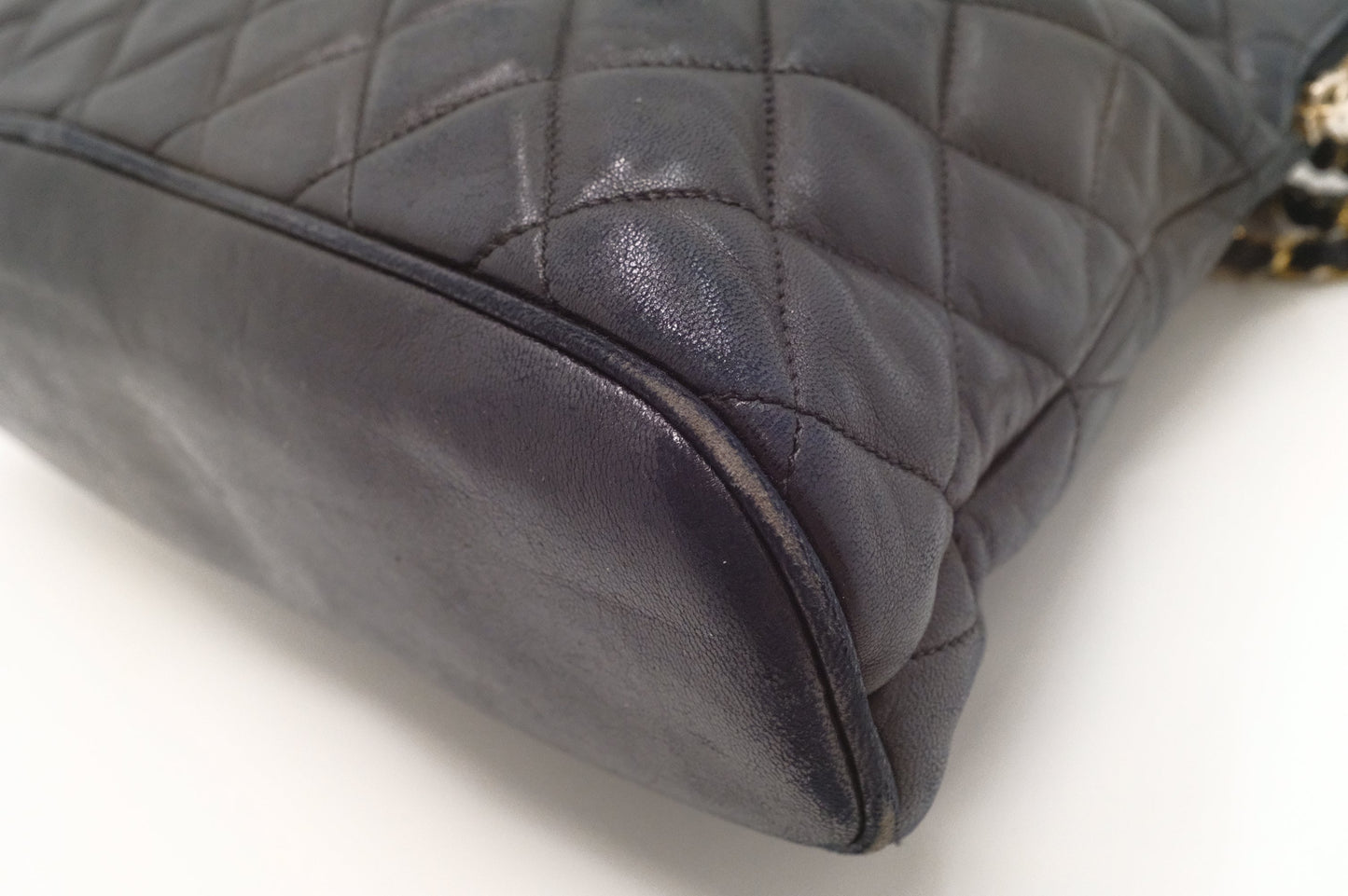 Chanel Shoulder Bag in Black Mattelassé Leather