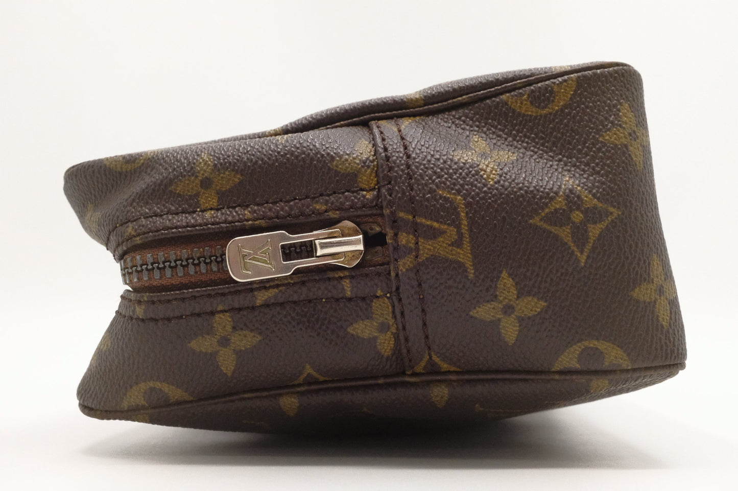 Louis Vuitton Trousse 28 in Monogram Canvas