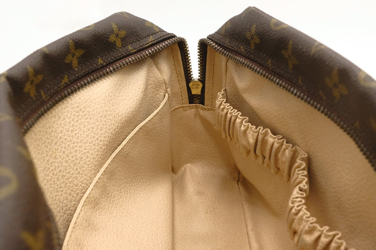 Louis Vuitton Trousse 28 in Monogram Canvas