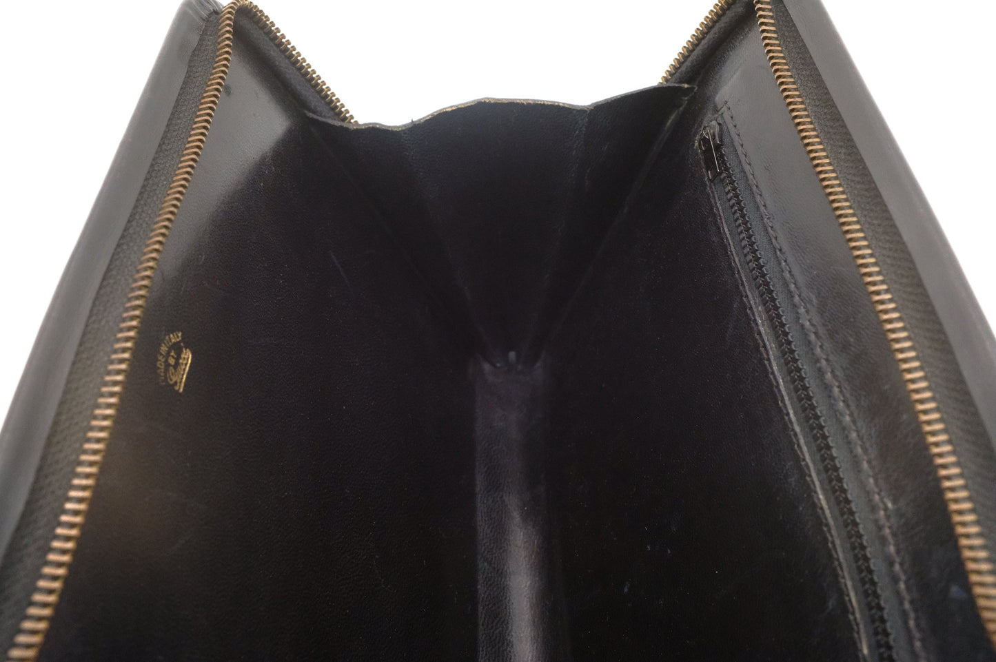 Gucci Zipped Clutch in Black Leather