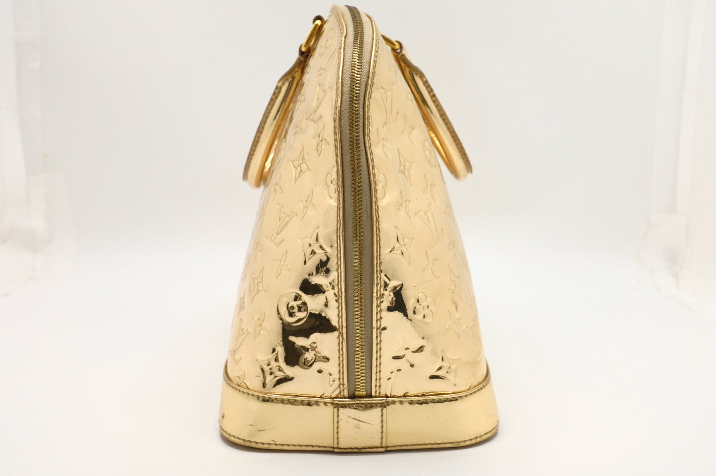 Louis Vuitton Alma GM in Gold Vernis Leather