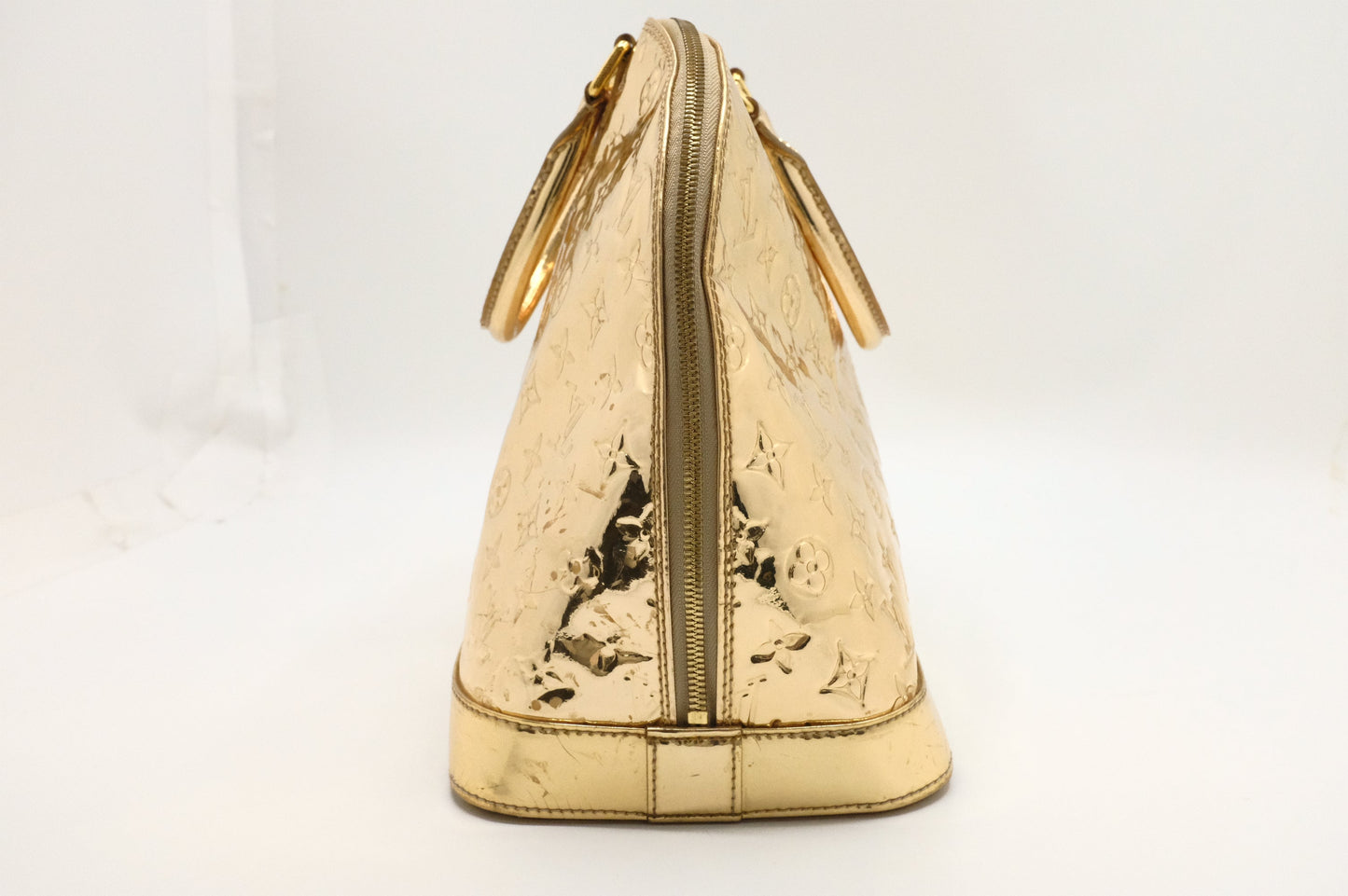 Louis Vuitton Alma GM in Gold Vernis Leather