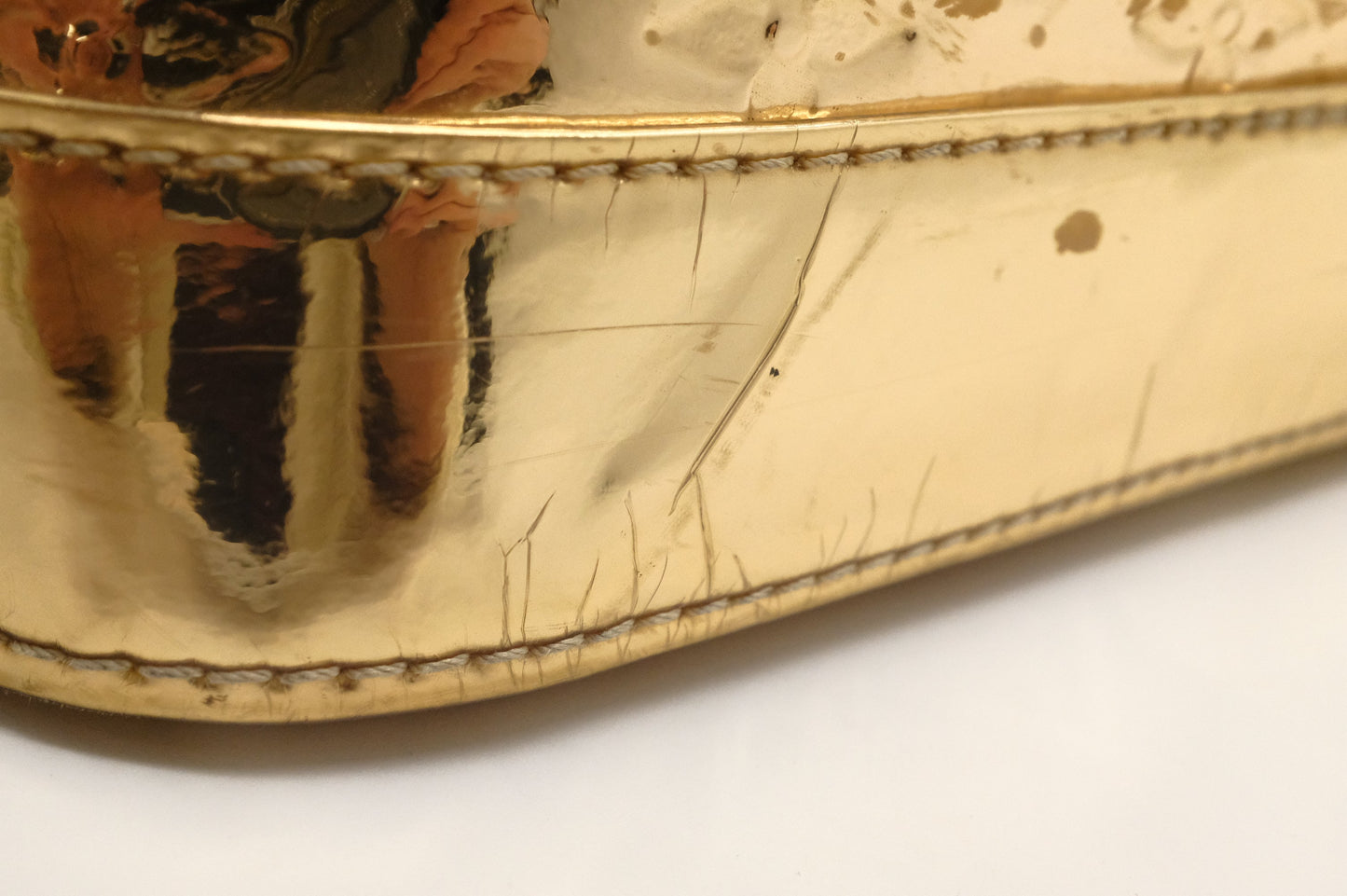 Louis Vuitton Alma GM in Gold Vernis Leather