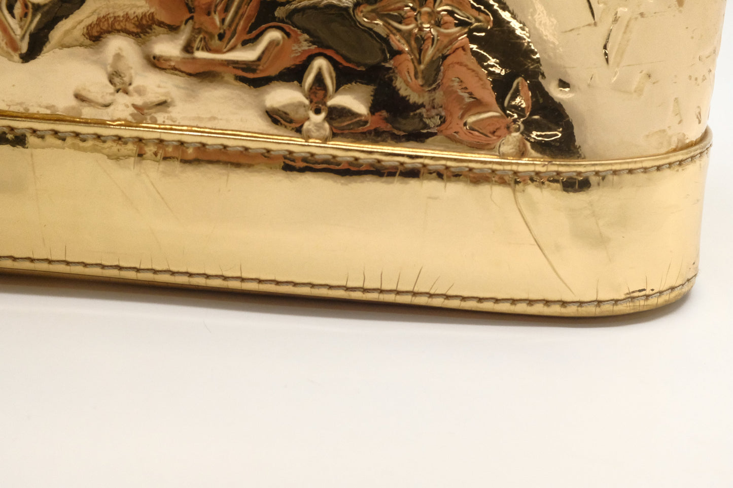 Louis Vuitton Alma GM in Gold Vernis Leather