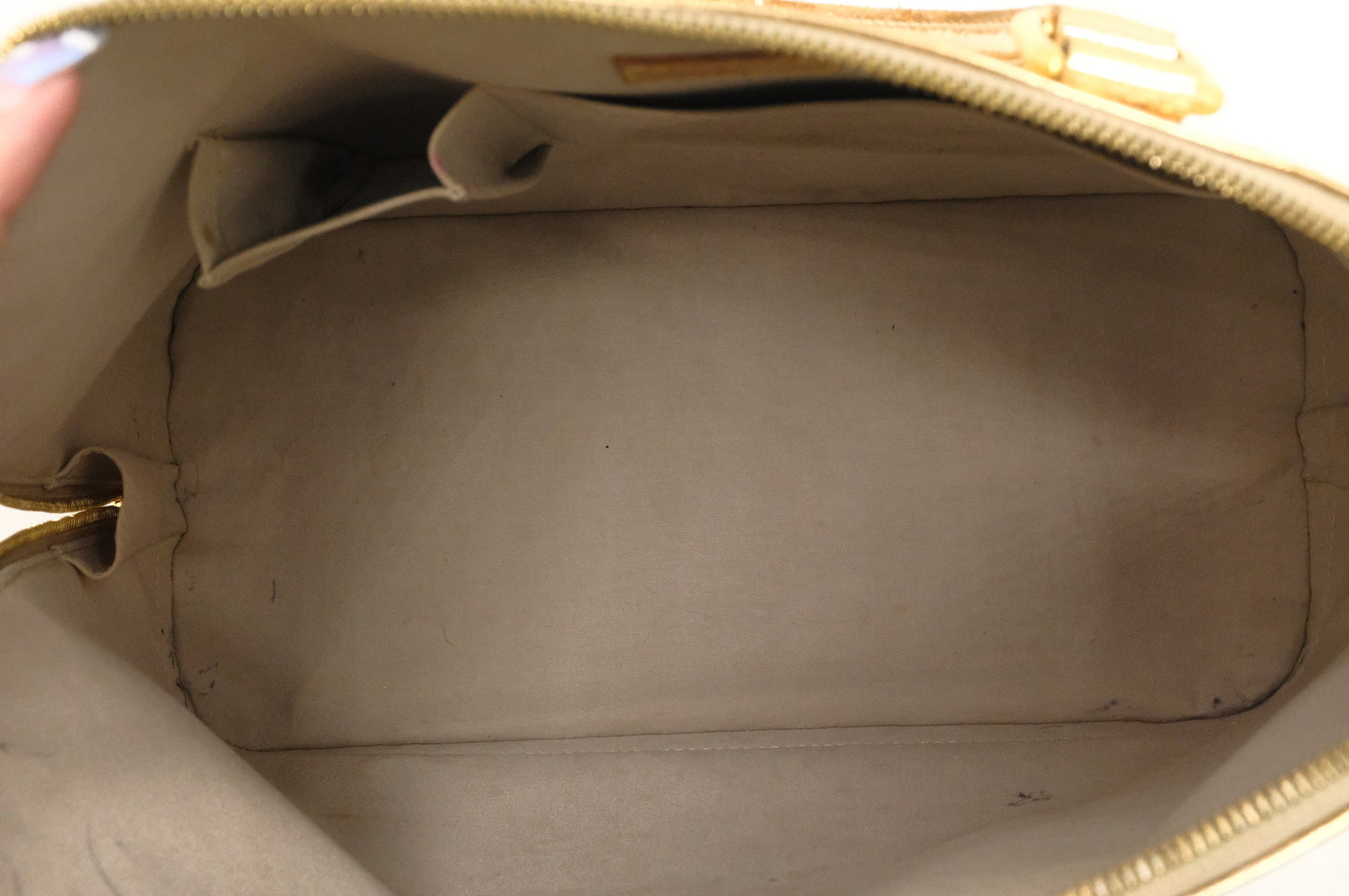 Louis Vuitton Alma GM in Gold Vernis Leather