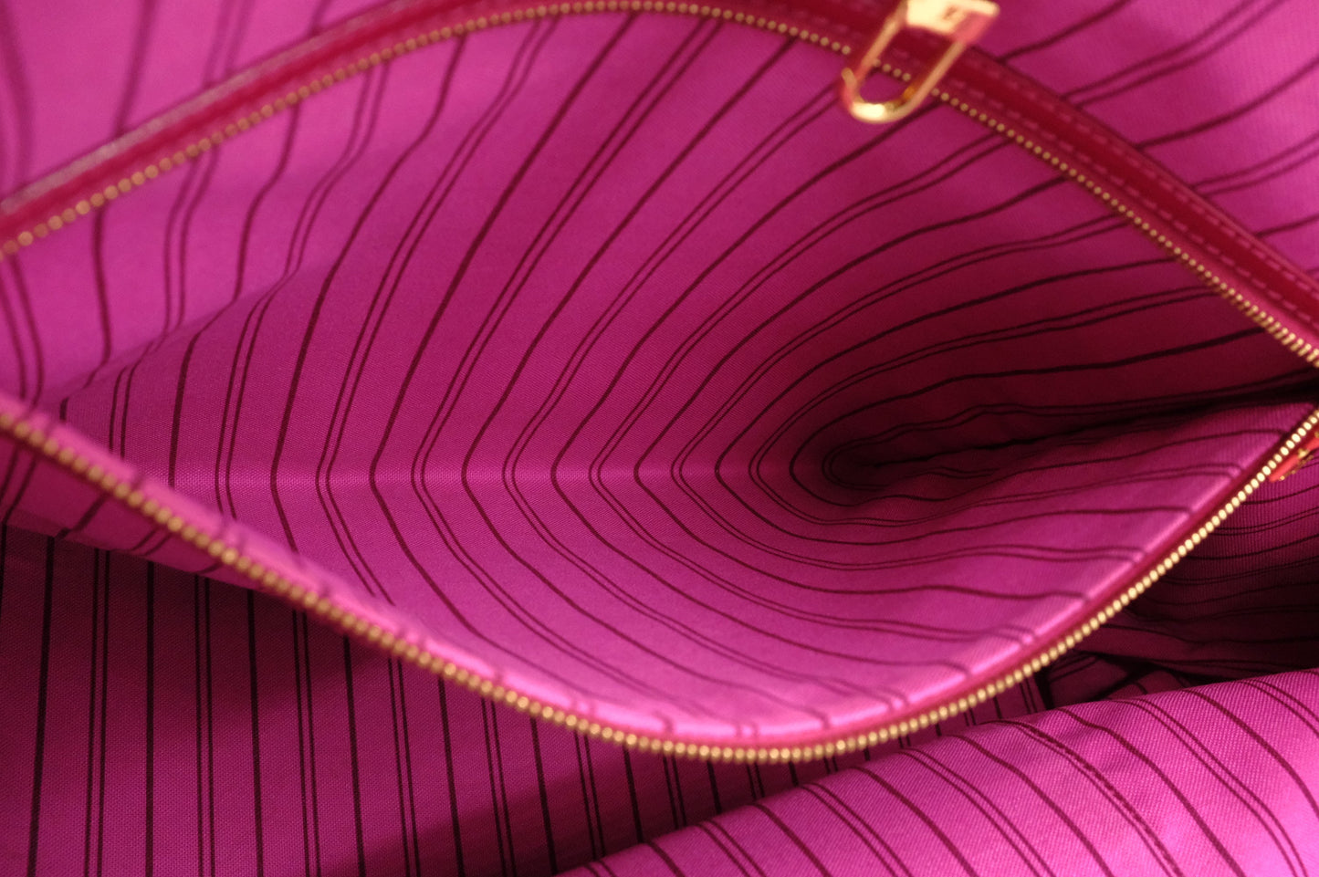Louis Vuitton Cosmic Blossom Tote in Pink Vinyl Canvas
